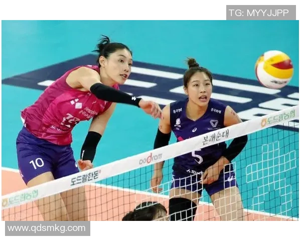 重庆排球队以94分稳居总决赛积分榜首位争夺冠军希望依然强劲